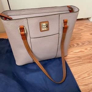 Dooney & Bourke, Lexington tote